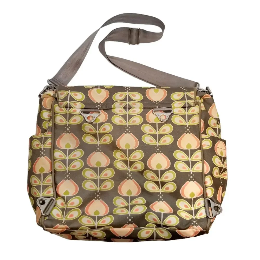 Petunia Pickle Bottom Diaper Bag Oslo in Bloom